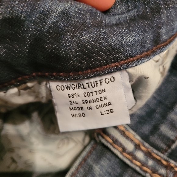 Cowgirl Tuff Dark Blue Jeans Embroidered Arrow Details, 30x35 - Picture 7 of 7